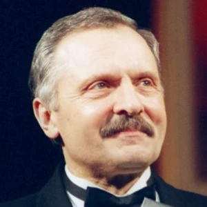 Евгений Лазарев