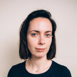 Кто озвучивает Кейт О'Флинн