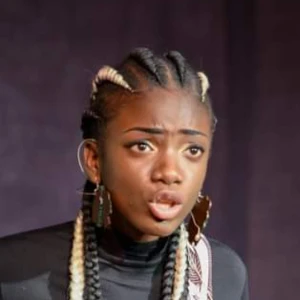 Кто озвучивает Дайану Эсебе