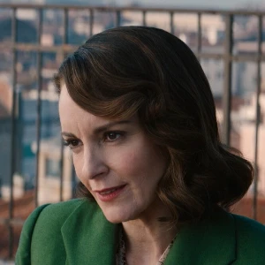 Кто озвучивает Ариадну Оливер