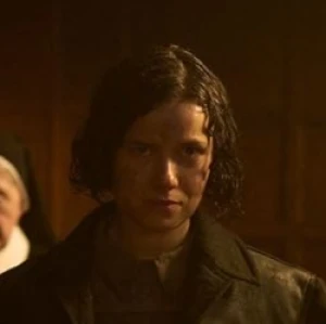 Кто озвучивает Сару Редмонд