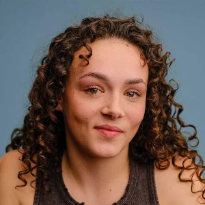 Кто озвучивает Фрэнки Бокс