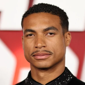 Грег Тарзан Дэвис