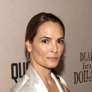 Кто озвучивает Талису Сото