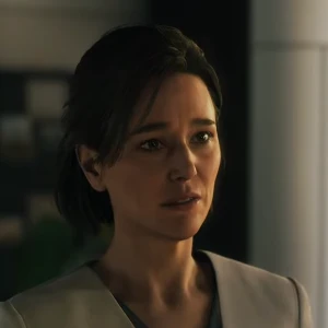 Кто озвучивает Люси