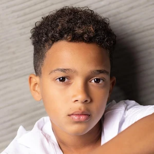 Лео Абело Перри