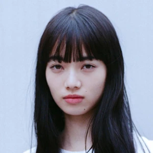 Нана Комацу