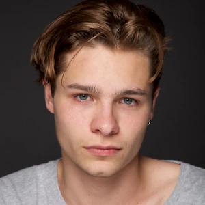 Тоби Уоллес