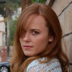 Стефи Лайнбург