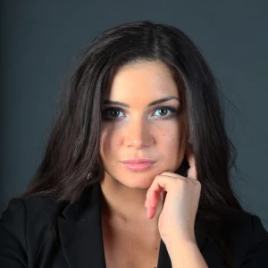 Дани Рохас (женщина) - Алия Насырова
