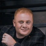 Диктор Антон Юрьев