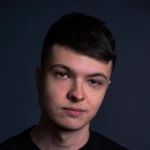 Диктор Михаил Глушенков
