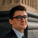 Диктор Виталий Молотов