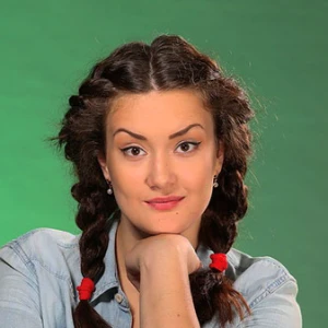 Диктор Кизилова Аля фото