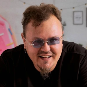 Диктор Белоусов Андрей фото