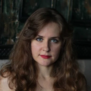 Французский диктор Мария Баларёва