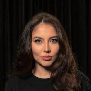 Диктор Бадельбаева Камила фото
