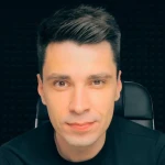Диктор Валерий Романов