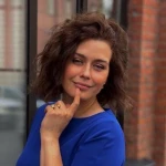 Диктор Алёна Комолова